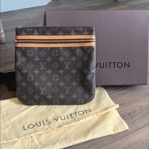AUTHENTIC Louis Vuitton BOSPHORE Pochette